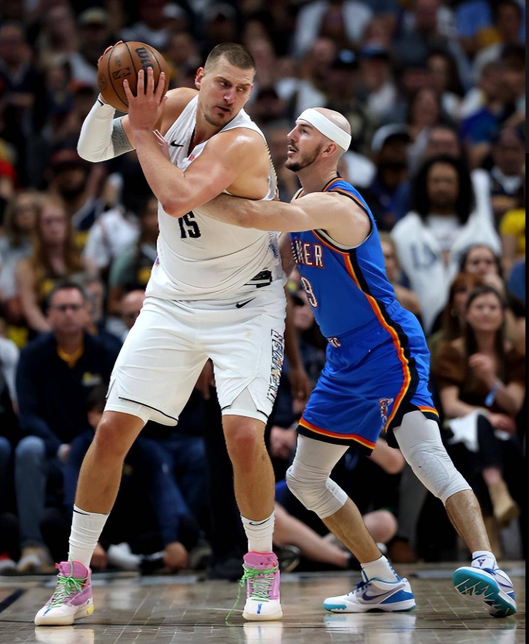 体育2021环球足球奖各奖项归属：姆巴佩男足最佳 C罗历史第一射手