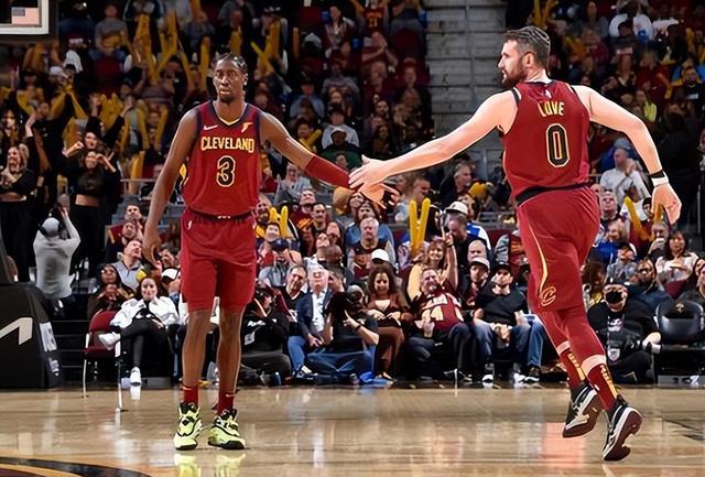 体育NBA：终结连胜 热火97-102公牛