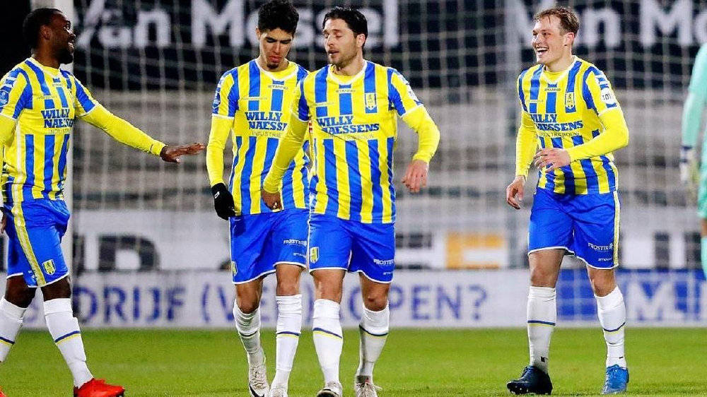 儿子教练成了爸爸的老师 雷奥纳德夺冠的背后故事